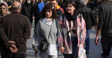 image-iran-qizlar-696x391