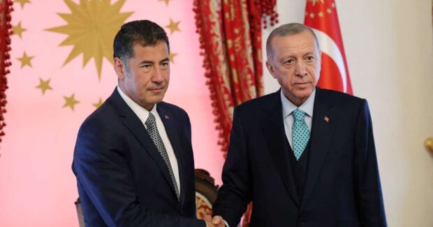image-turkish-president-tayyip-erdogan-and-sinan-ogan-pose-before-a-meeting-in-istanbul