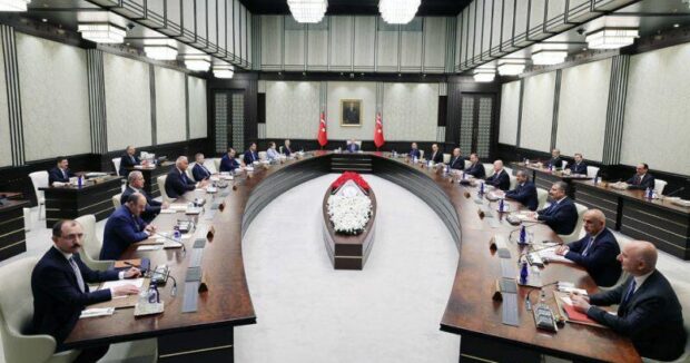 image-kulis-erdogan-kabine-kararini-verdi-bakanlar-toplantidan-morali-bozuk-ayrildi