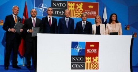 image-0x0-kritik-telefon-gorusmesi-dunya-basininda-biden-erdogani-nasil-ikna-edecek-herkes-turkiyenin-kararini-bekliyor-1688963291119