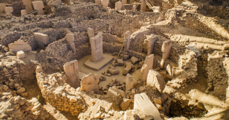 image-gobeklitepe-in-sanliurfa-the-oldest-temple-of-the-world-gobekli