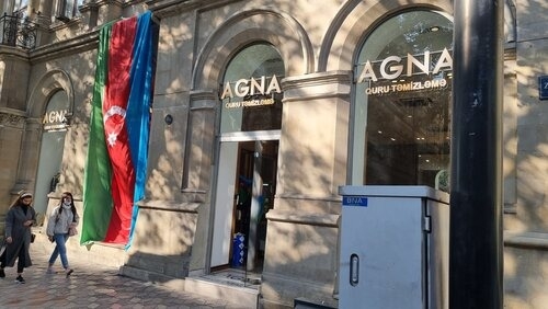 “AGNA” kimyəvi təmizləmə şirkətindən 6 min dollarlıq pencəkləri oğurlandı –