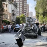 İrəvanda küçədə avtomobil partlayıb, yaralananlar var VİDEO